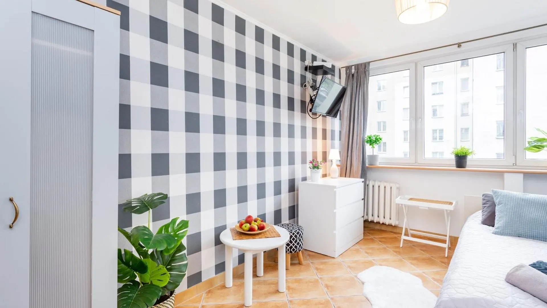 Cinnamon Apartment Metro Swietokrzyska Warsaw