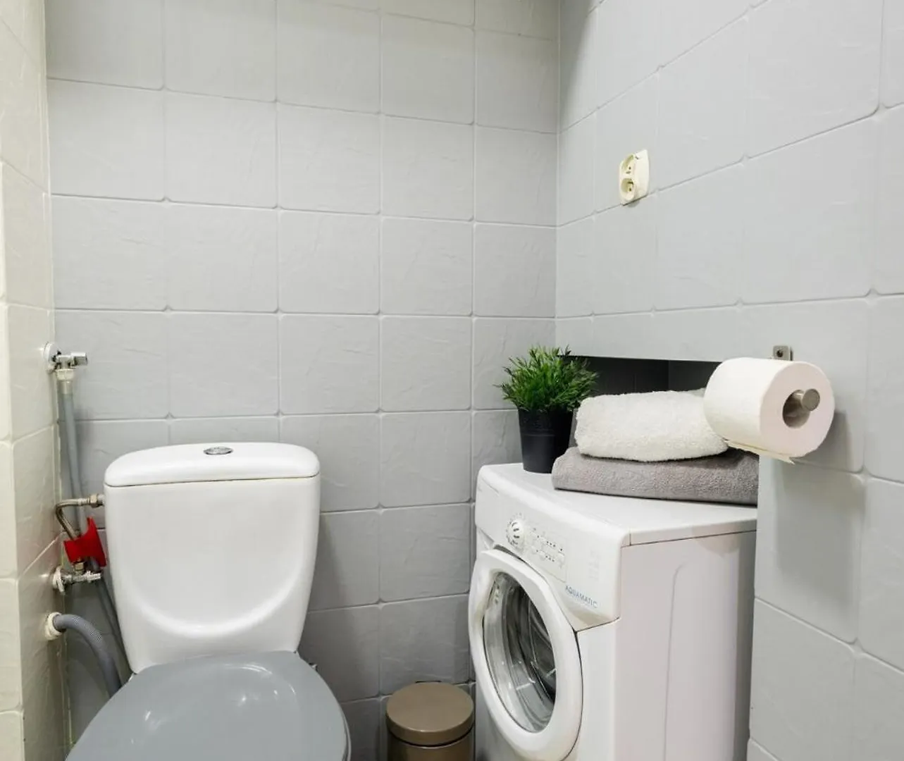 Cinnamon Apartment Metro Swietokrzyska Varsovie